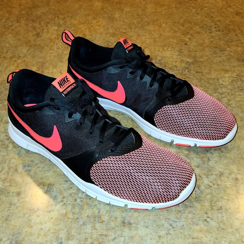 Nike Flex Essential sneaker
